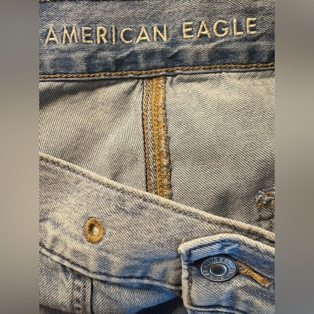 American Eagle Outfitters High-Waisted Cargo Denim Jogger Color: Blue | Size:2 - Picture 14 of 14